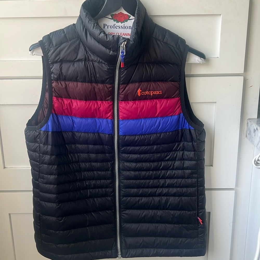 Cotopaxi Women’s Fuego Down Puffer Vest size Small